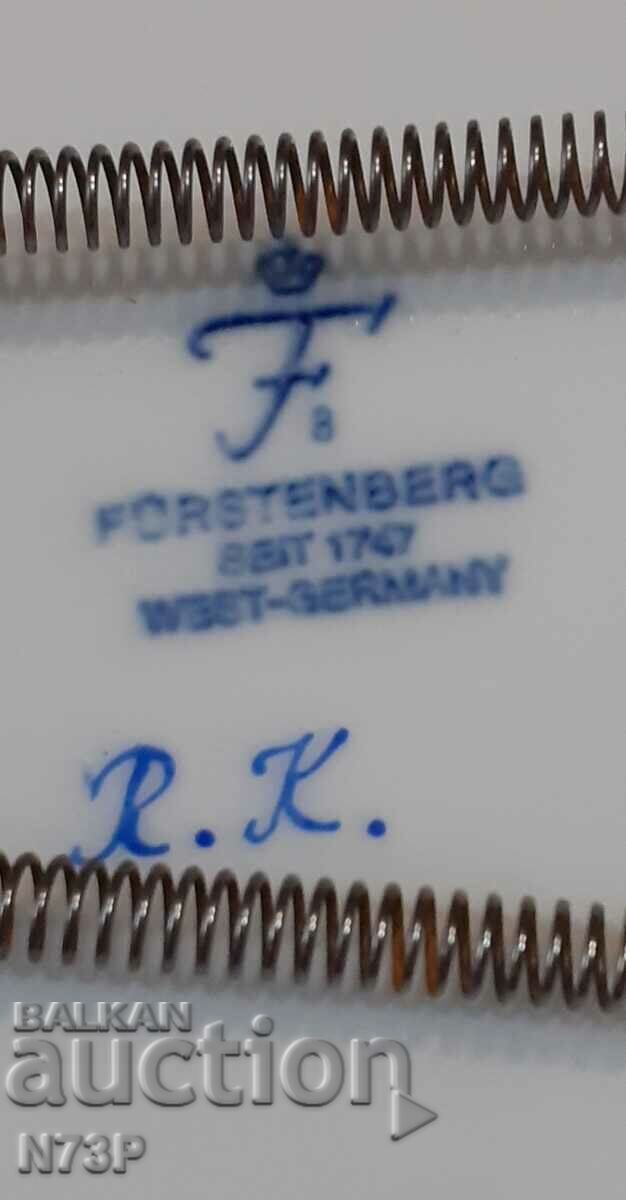 Delivery of OLD PORCELAIN PLATE. COLLECTION. MADE IN W.GERMANY. Delivery of OLD PORCELAIN PLATE. COLLECTION. MADE IN W.GERMANY.