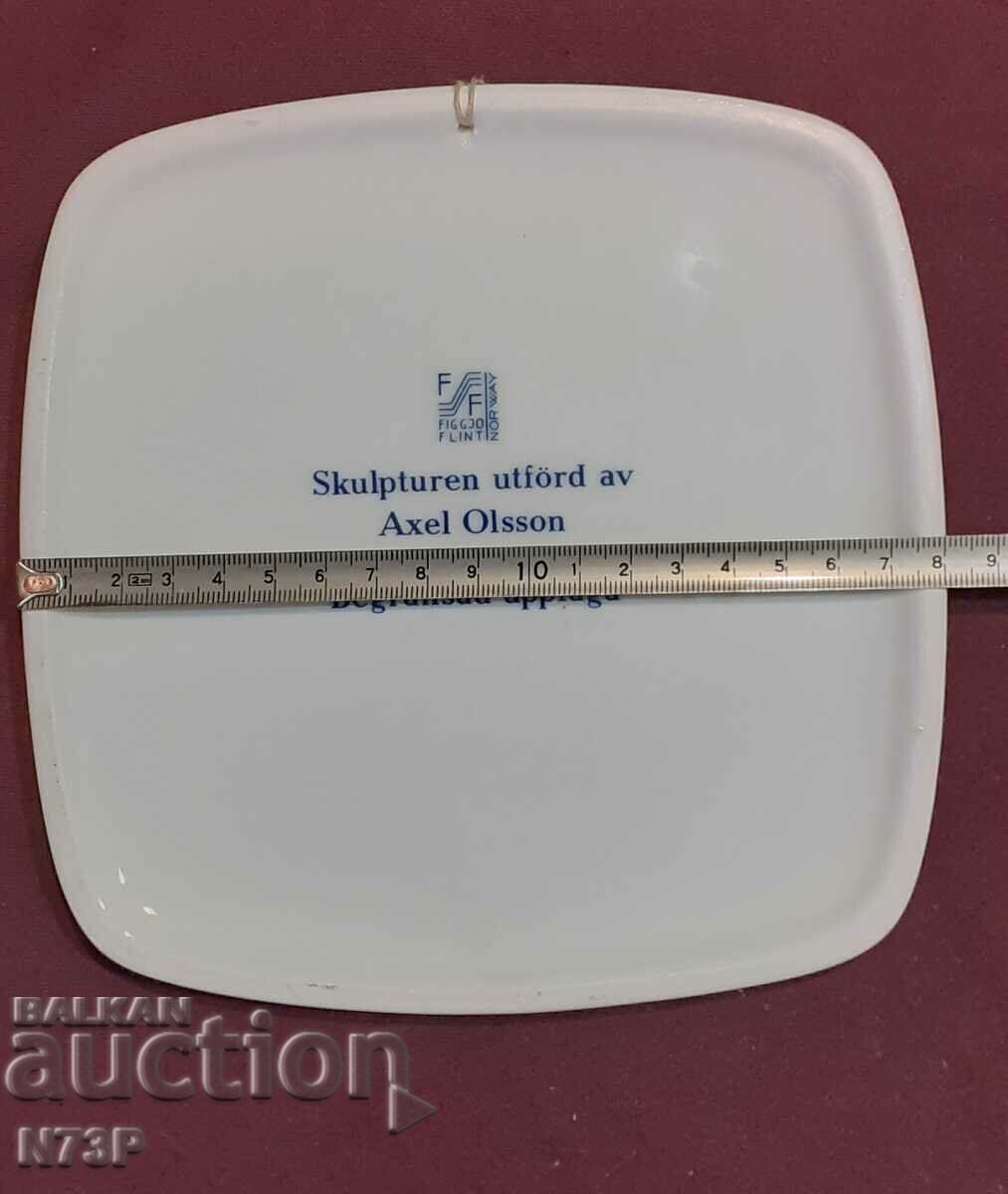 PORCELAIN PANEL. COLLECTION. MADE IN NORWAY. with price 20.00 BGN | € 10.23 PORCELAIN PANEL. COLLECTION. MADE IN NORWAY. with price 20.00 BGN | € 10.23