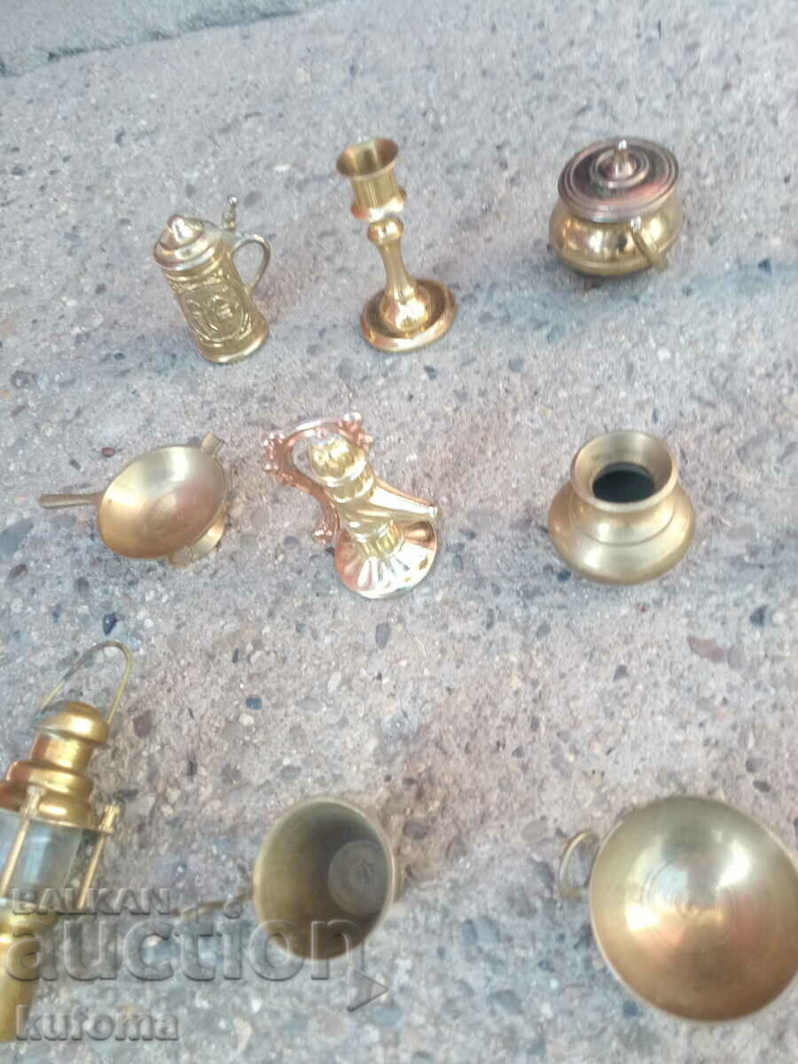 Δημοπρασία Πολλές ορειχάλκινες μινιατούρες Δημοπρασία Πολλές ορειχάλκινες μινιατούρες