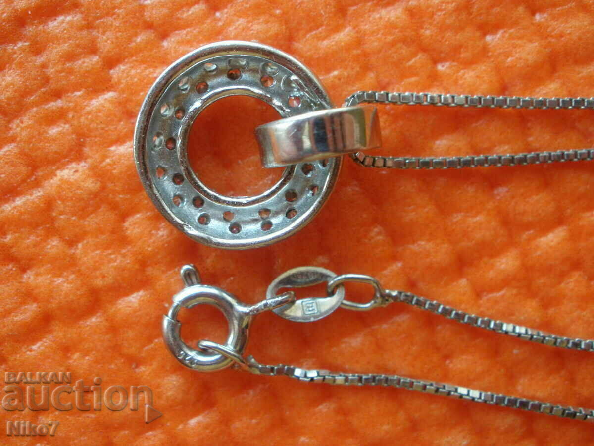 An interesting silver necklace. - 6