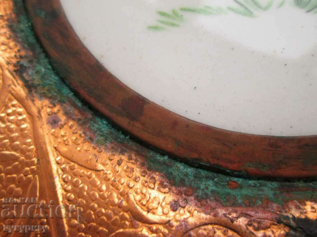 Παράδοση Παλιό γερμανικό παιδικό πιάτο τοίχου πορσελάνη και χαλκό Παράδοση Παλιό γερμανικό παιδικό πιάτο τοίχου πορσελάνη και χαλκό