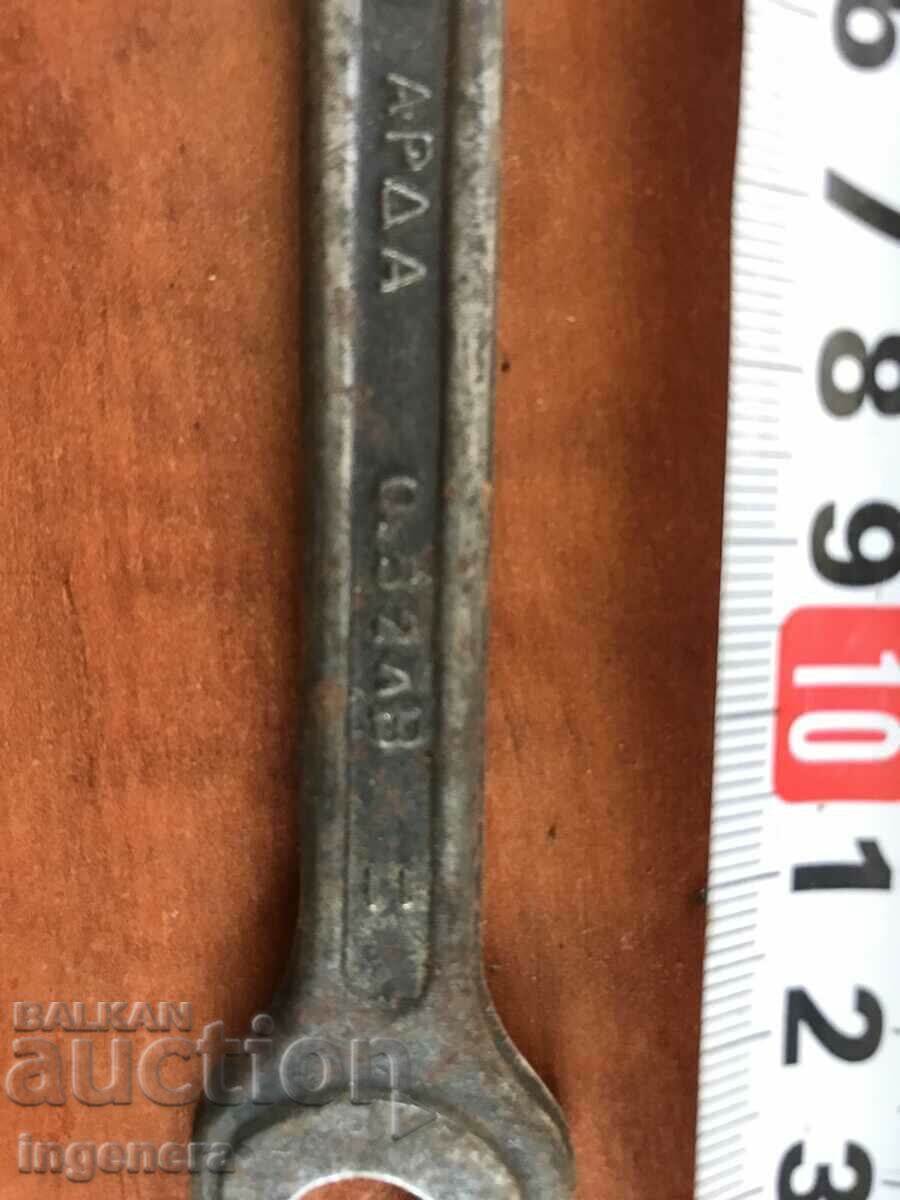 Auction WRENCH BRAND TOOL BULGARIA 11/13 Auction WRENCH BRAND TOOL BULGARIA 11/13