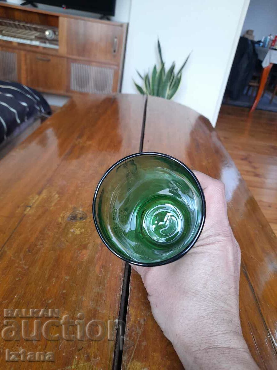 Delivery of Old J&B glass Delivery of Old J&B glass