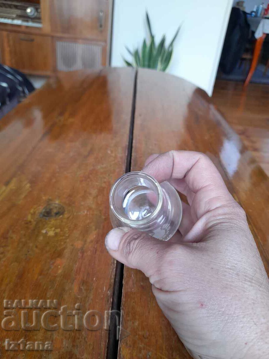 Delivery of Old Jena therm 100 flask Delivery of Old Jena therm 100 flask