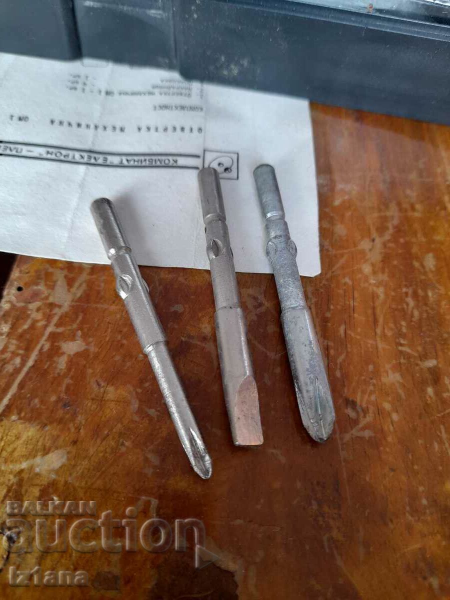 Auction  An old mechanical screwdriver