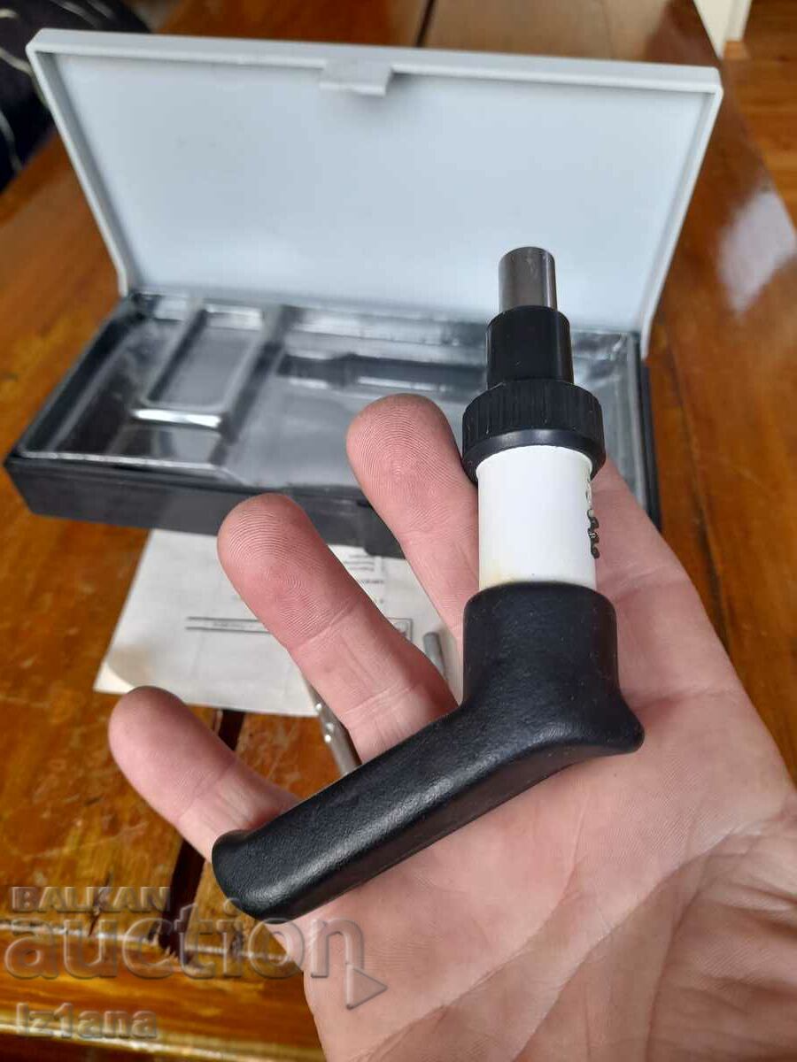 Delivery of An old mechanical screwdriver