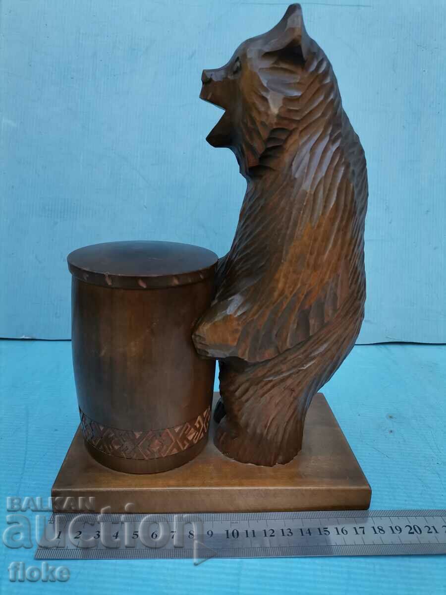Sculptură de urs în lemn cu preț 60.00 BGN | € 30.68