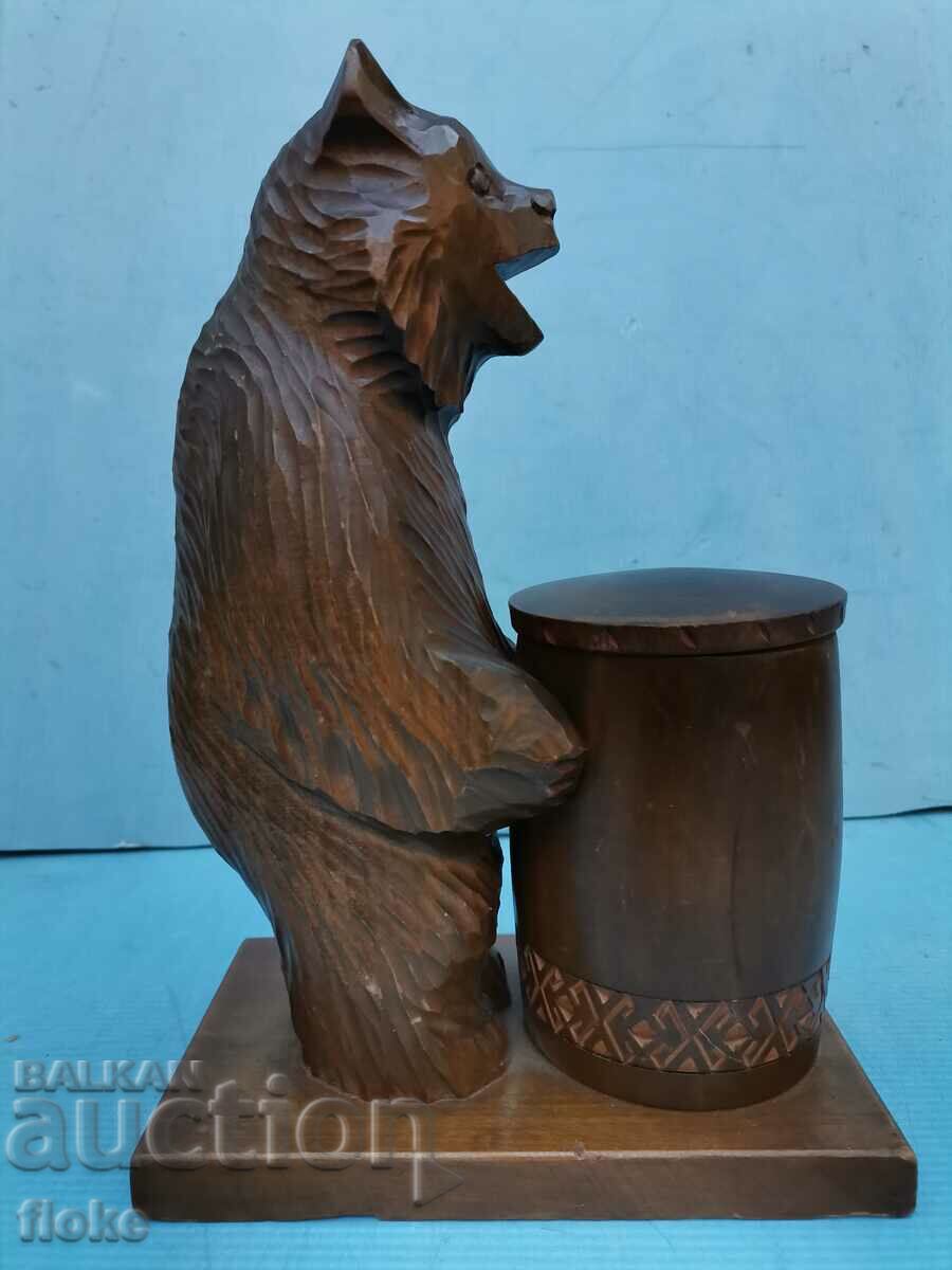 Licitație Sculptură de urs în lemn