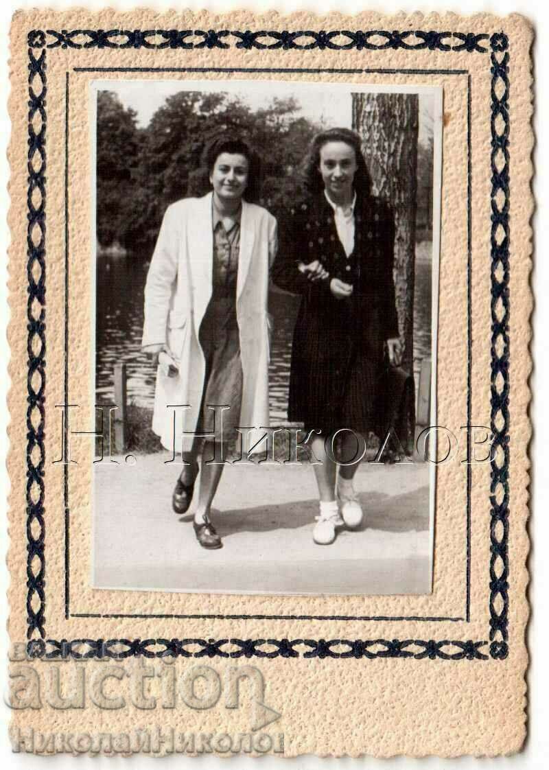 1948 SMALL OLD PHOTO SOFIA PHOTO TULCHA TODOR PANOV G063 1948 SMALL OLD PHOTO SOFIA PHOTO TULCHA TODOR PANOV G063