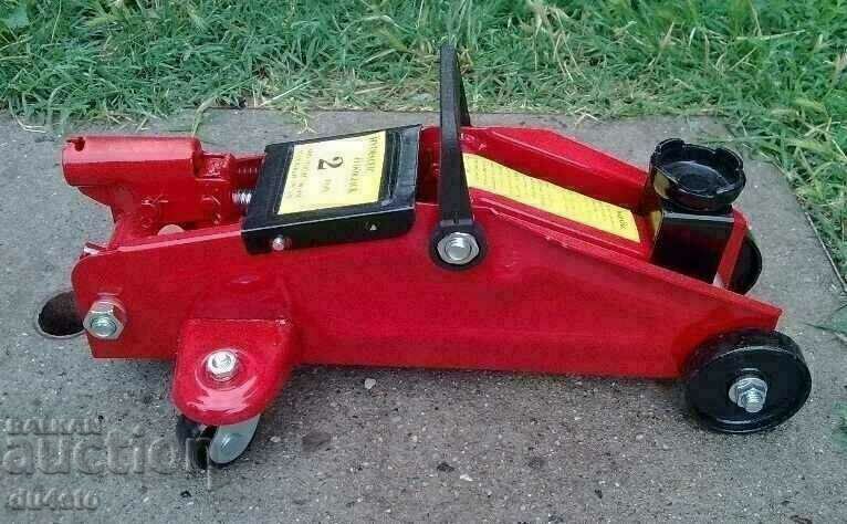 Crocodile-type hydraulic jack up to 2 t. From 140 to 300 mm. new ones with price € 31.00 | 60.63 BGN