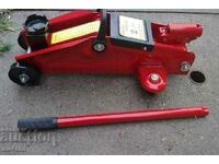 Crocodile-type hydraulic jack up to 2 t. From 140 to 300 mm. new ones