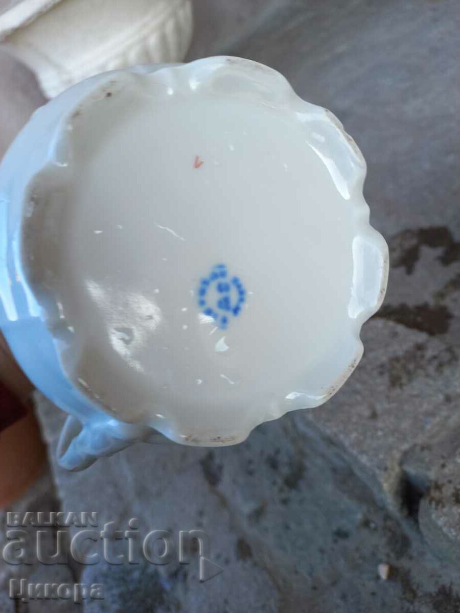 PORCELAIN KETTLE AND SUGAR BULGARIAN - 6 PORCELAIN KETTLE AND SUGAR BULGARIAN - 6