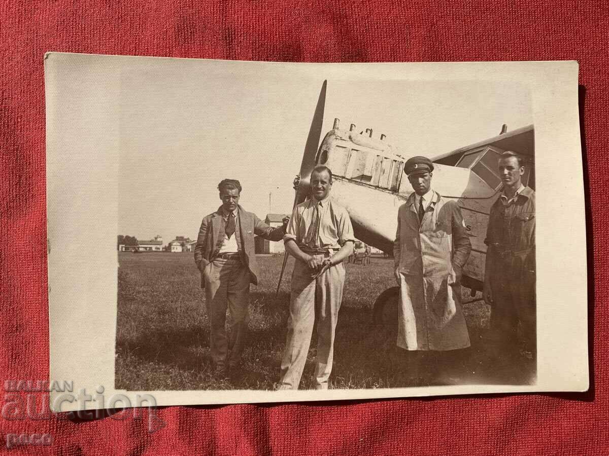 Auction Airplane Aircraft Mechanics Pilots ? Aviation Old photo Auction Airplane Aircraft Mechanics Pilots ? Aviation Old photo
