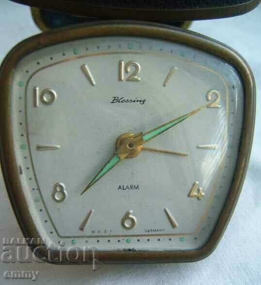 Ceas deşteptător turistic german Blessing, Germania cu preț 25.00 BGN | € 12.78 Ceas deşteptător turistic german Blessing, Germania cu preț 25.00 BGN | € 12.78