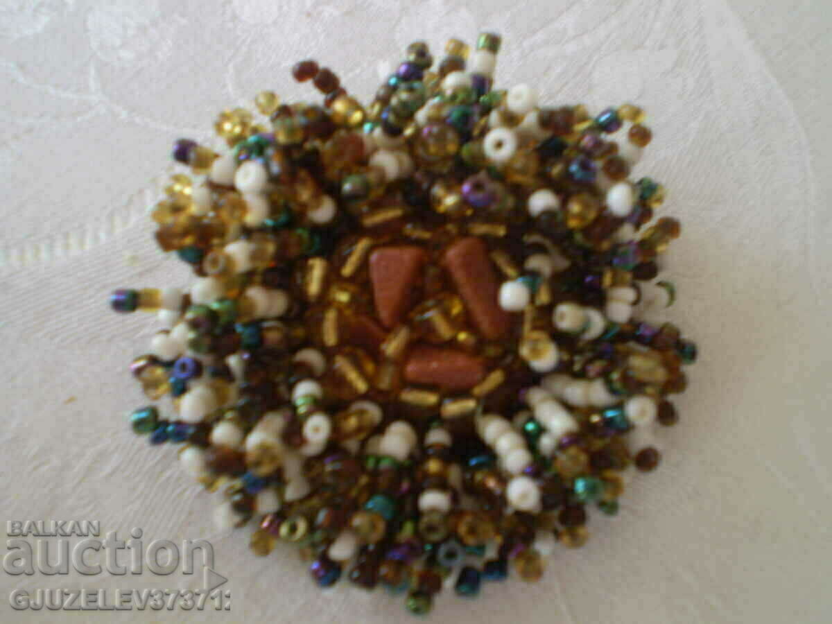 Delivery of Beaded brooch Delivery of Beaded brooch