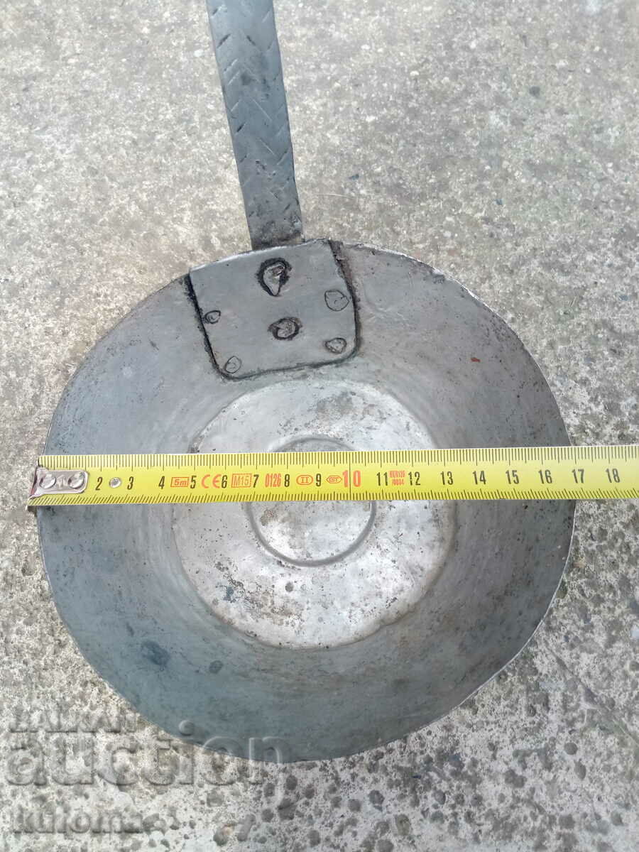 An old copper ladle with price 49.99 BGN | € 25.56 An old copper ladle with price 49.99 BGN | € 25.56