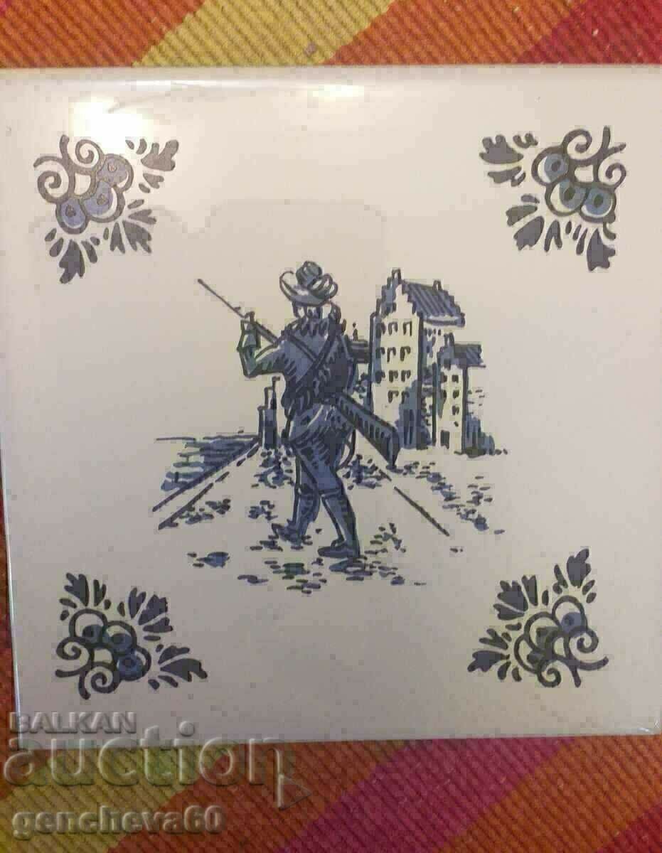 Placi de teracota veche super pictata/imprimat cu preț € 8.00 | 15.65 BGN