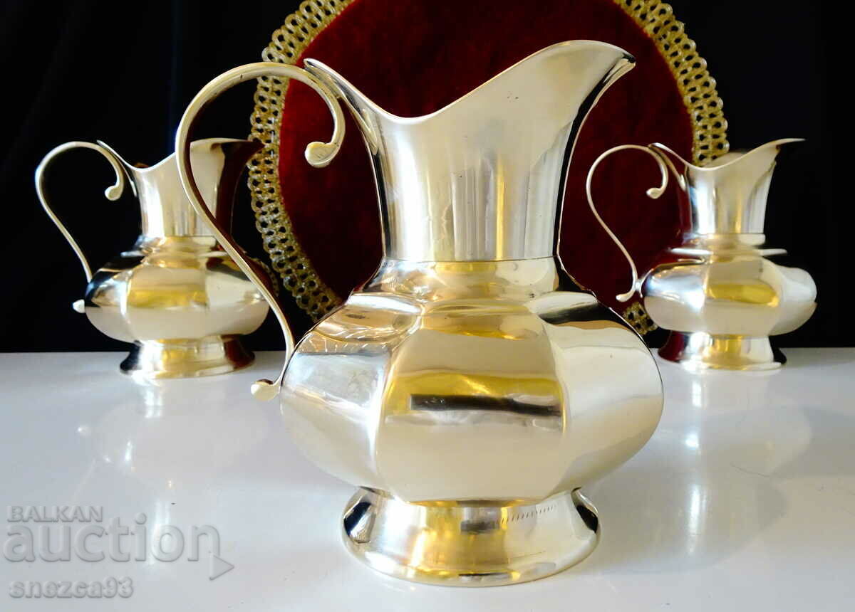 Аукцион Бронзова кана за вино,октагон. Аукцион Бронзова кана за вино,октагон.