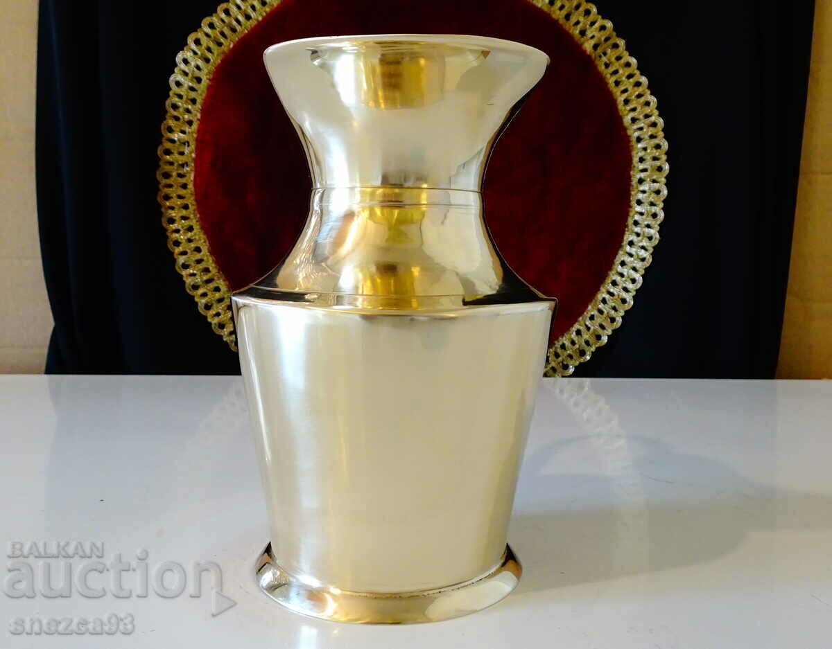 Bronze jug for brandy, classic. with price 56.00 BGN | € 28.63 Bronze jug for brandy, classic. with price 56.00 BGN | € 28.63