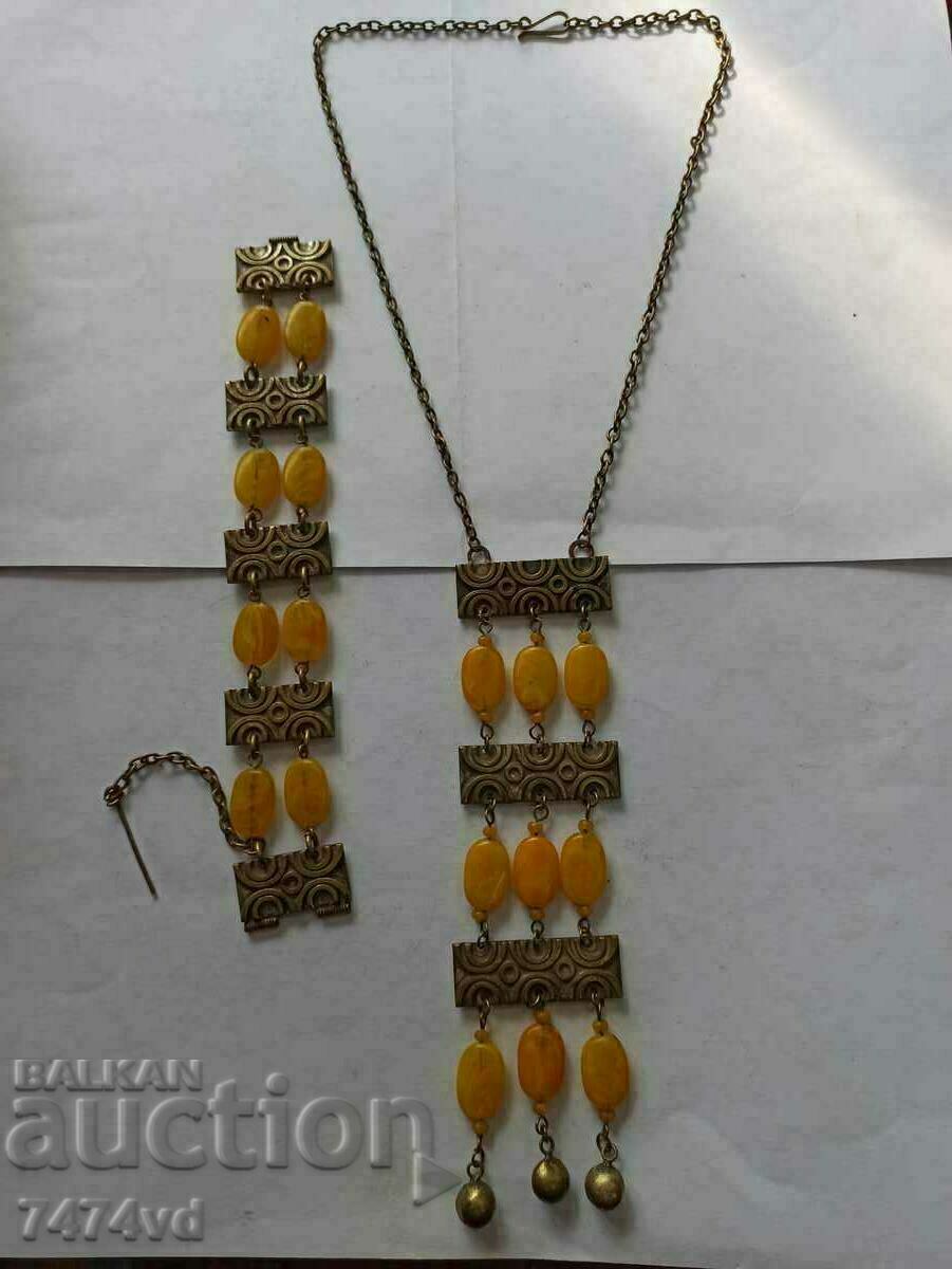 OLD RENAISSANCE JEWELRY BRONZE AND AMBER