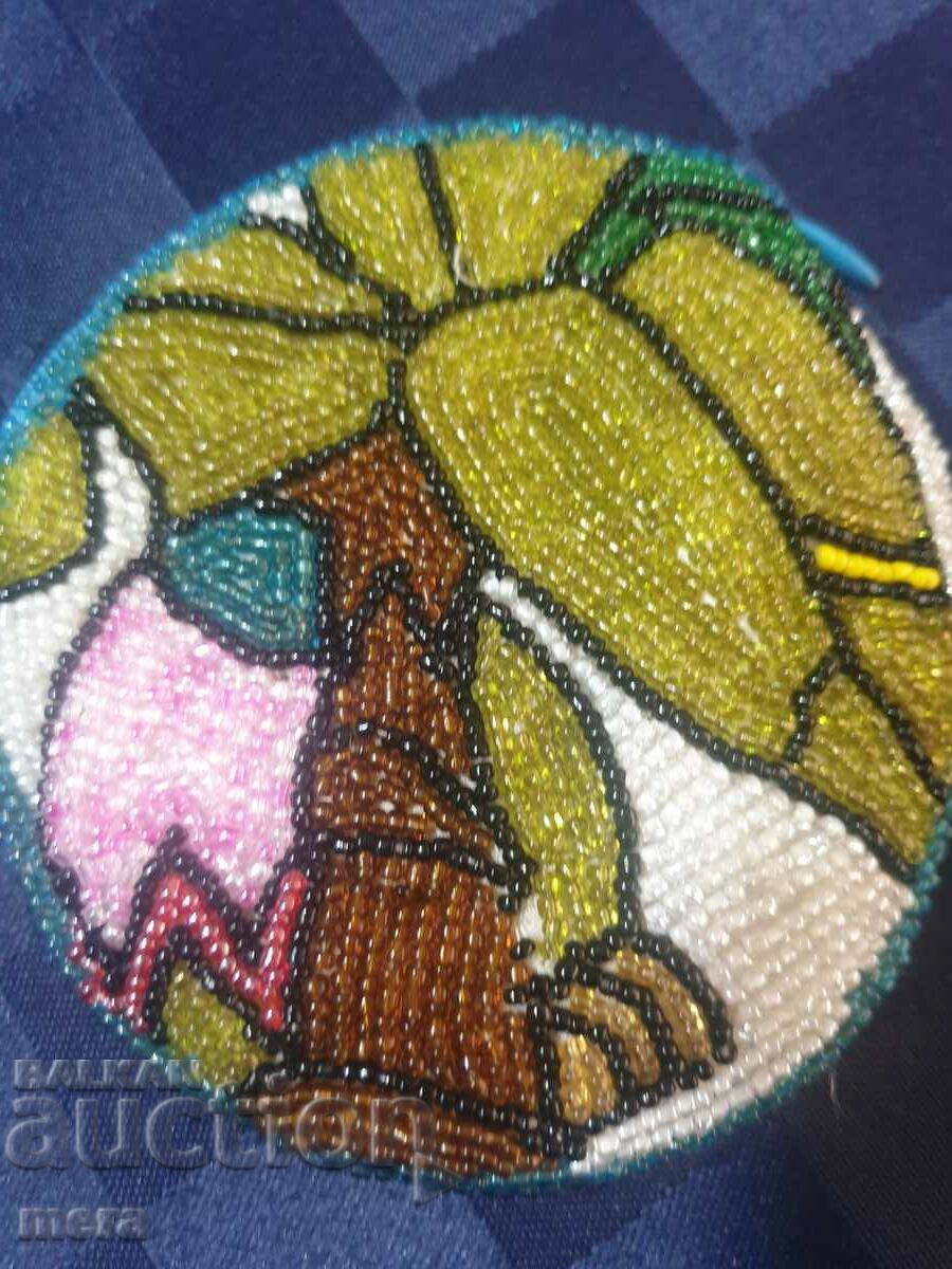 Auction An old beaded purse Auction An old beaded purse