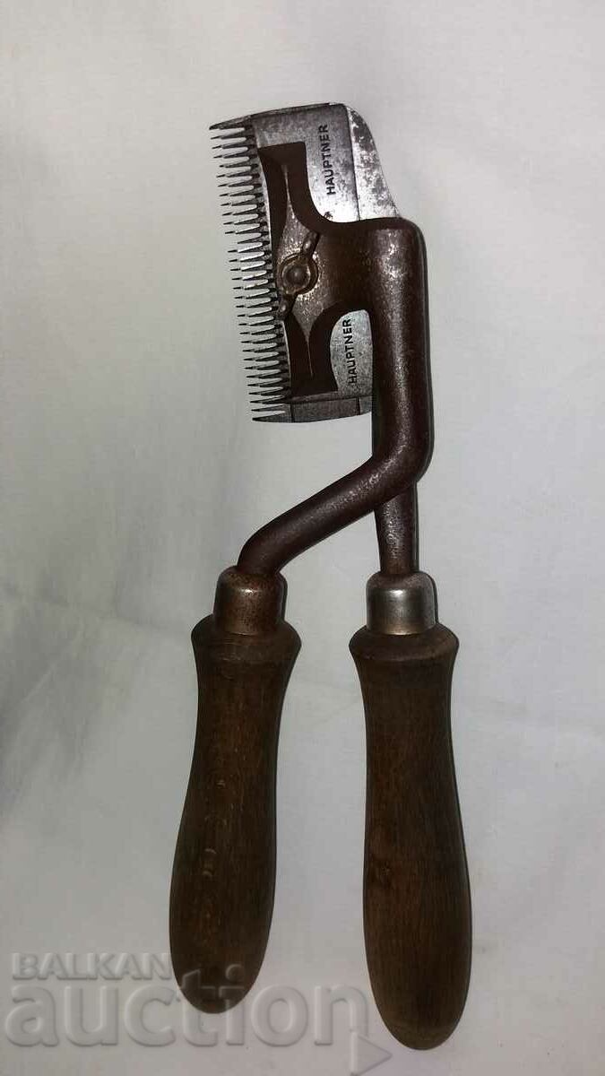 Old scissor tool--Hauptner