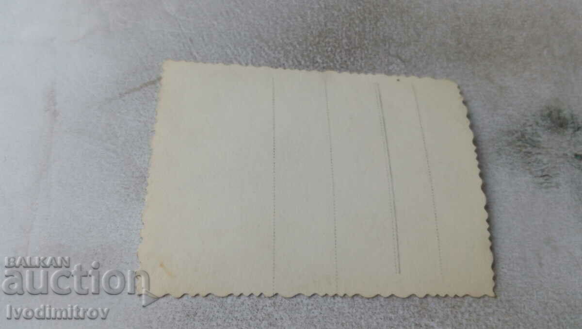 Photo Three young women with price 0.75 BGN | € 0.38 Photo Three young women with price 0.75 BGN | € 0.38