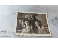 Photo Three young women