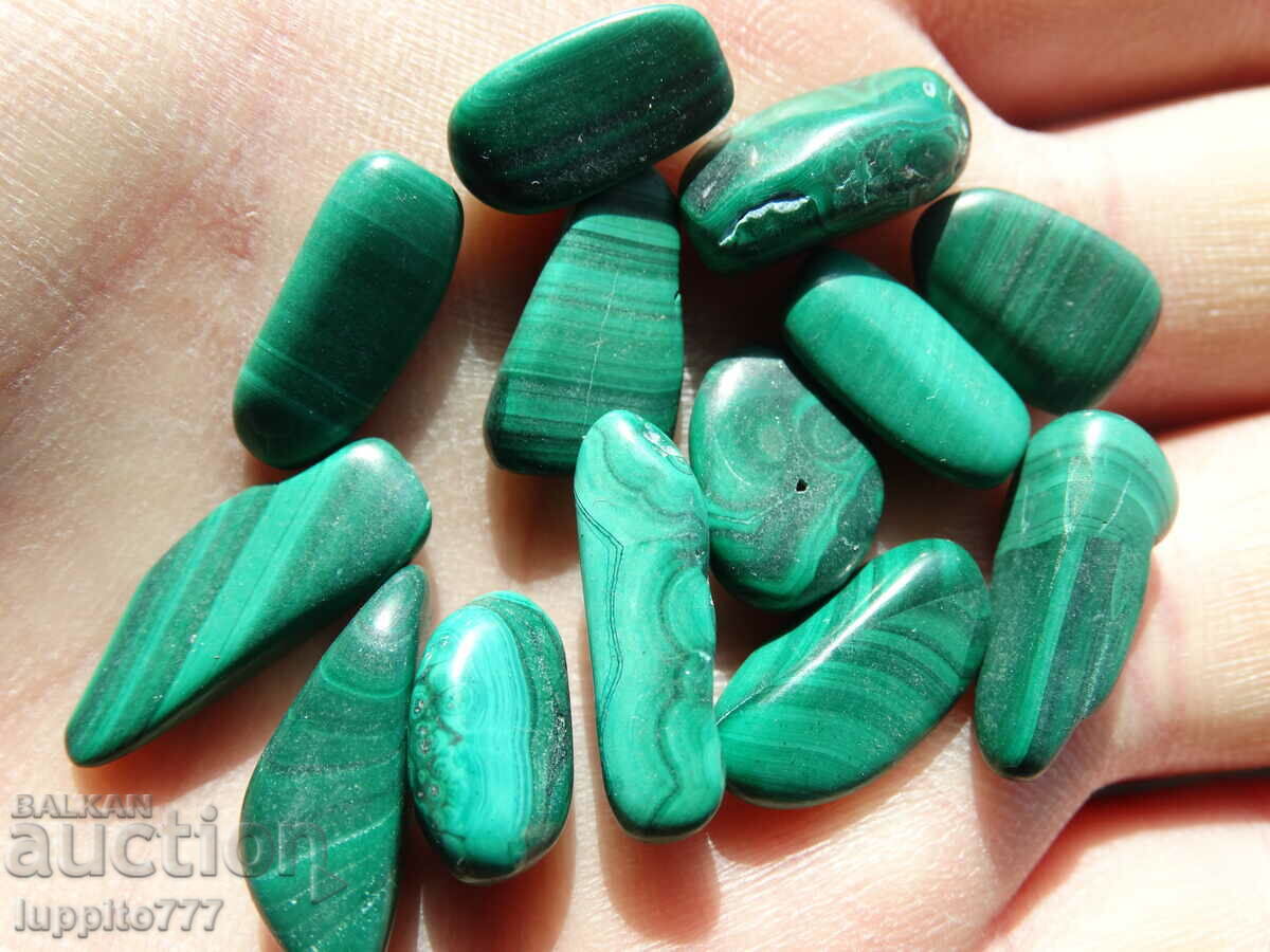 Auction 87.55 carat natural malachite 13 pieces Auction 87.55 carat natural malachite 13 pieces