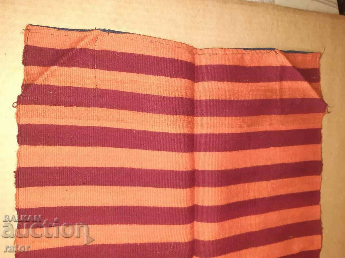 Delivery of Authentic woven apron, costume