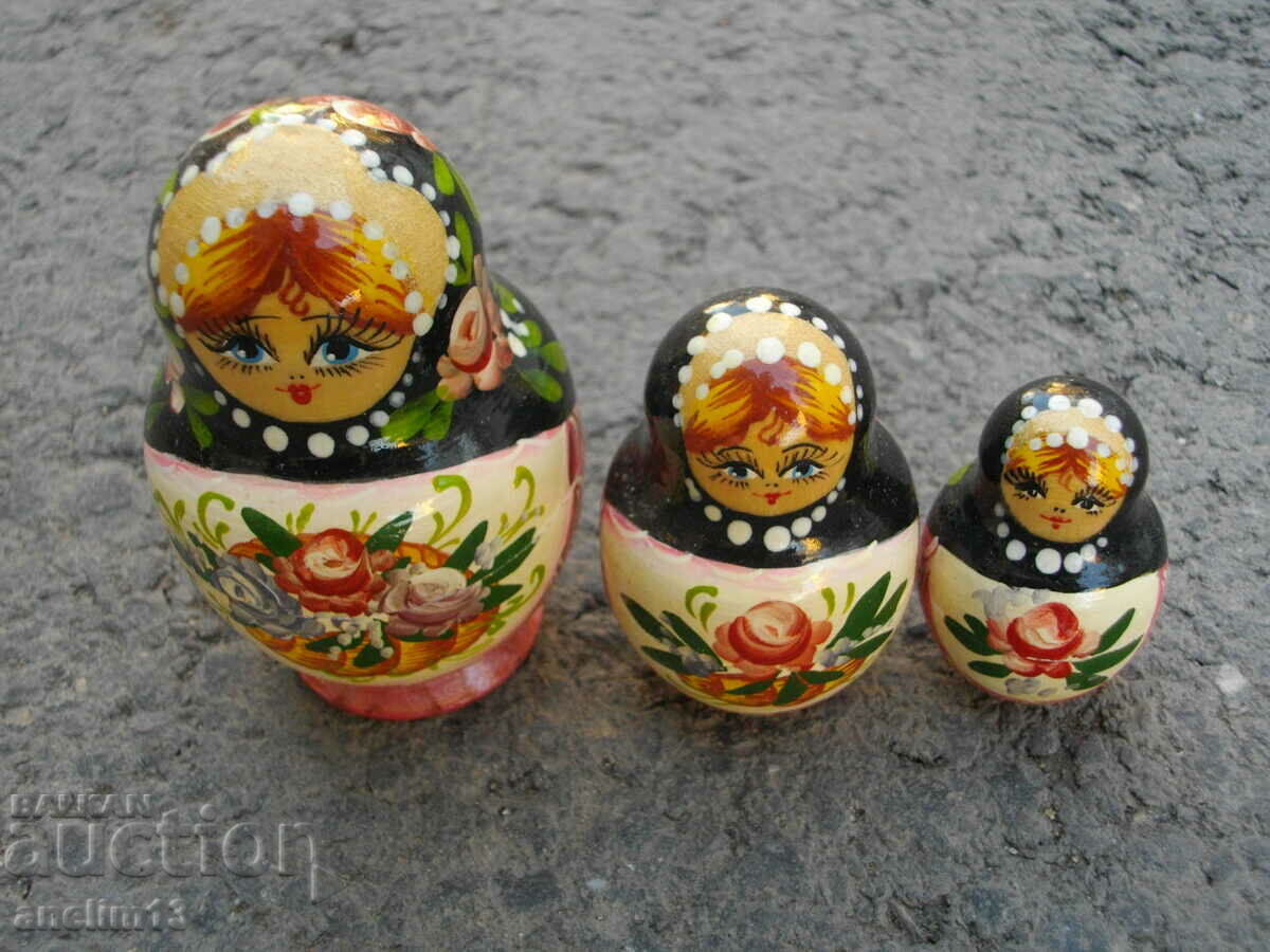 МАТРЬОШКИ с цена € 15.00 | 29.34 лв. МАТРЬОШКИ с цена € 15.00 | 29.34 лв.