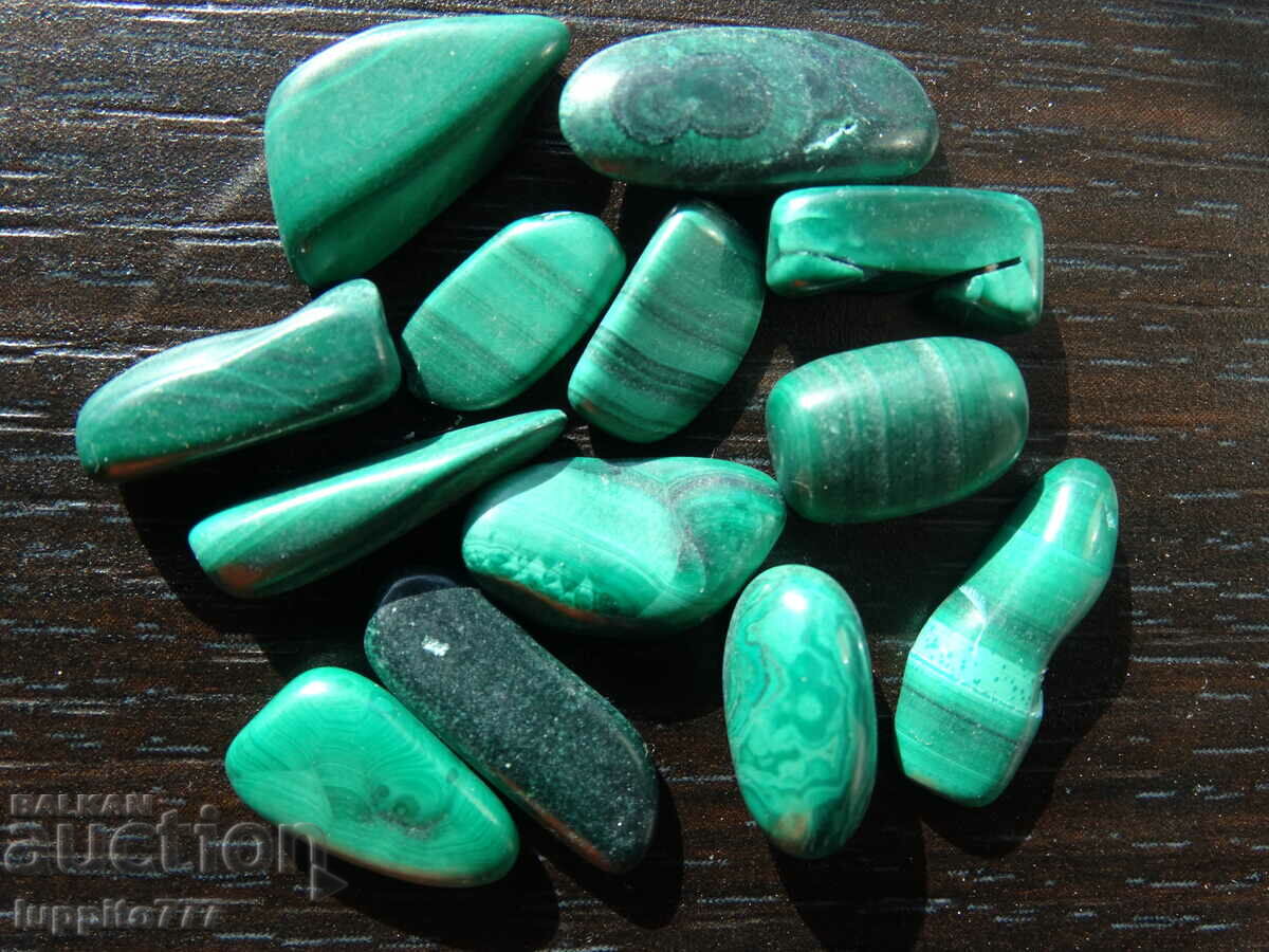 Δημοπρασία Φυσικός μαλαχίτης 83,15 καρατίων 12 τεμάχια Δημοπρασία Φυσικός μαλαχίτης 83,15 καρατίων 12 τεμάχια