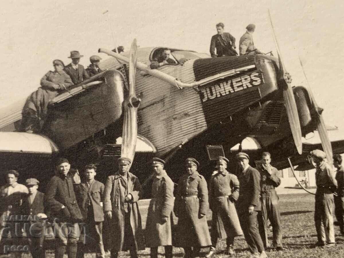 Airplane Junkers Military Aircraft Mechanics old photo with price 40.00 BGN | € 20.45 Airplane Junkers Military Aircraft Mechanics old photo with price 40.00 BGN | € 20.45