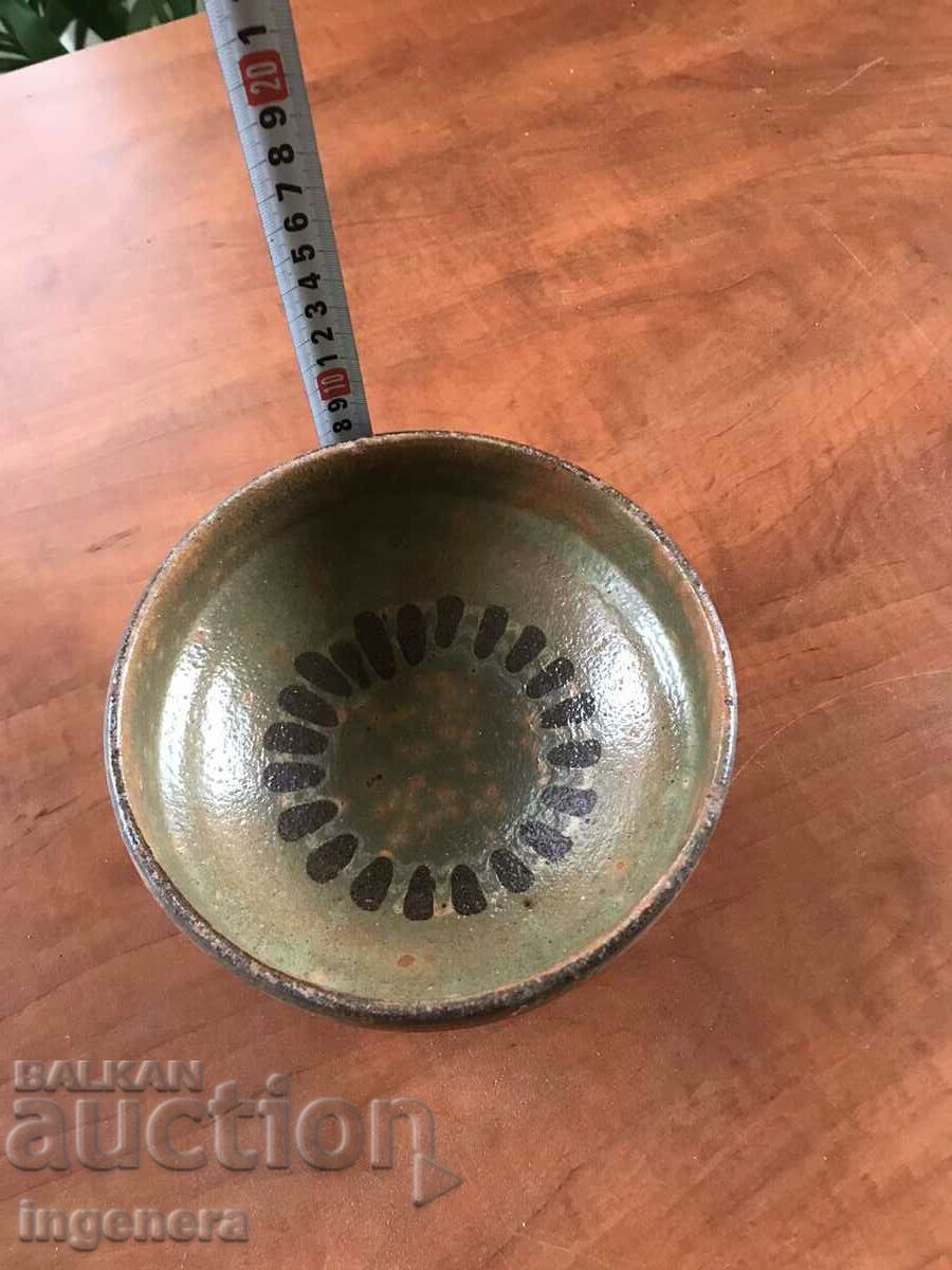 OLD CERAMIC DEEP PANCY BOWL with price 24.00 BGN | € 12.27 OLD CERAMIC DEEP PANCY BOWL with price 24.00 BGN | € 12.27