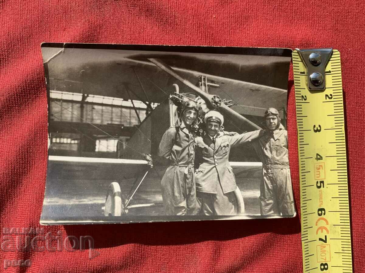 Delivery of Old Airplane Aviators Old photo Delivery of Old Airplane Aviators Old photo