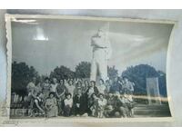 Снимка фото - Търговище,Паметник на знаменосеца на Ботевата