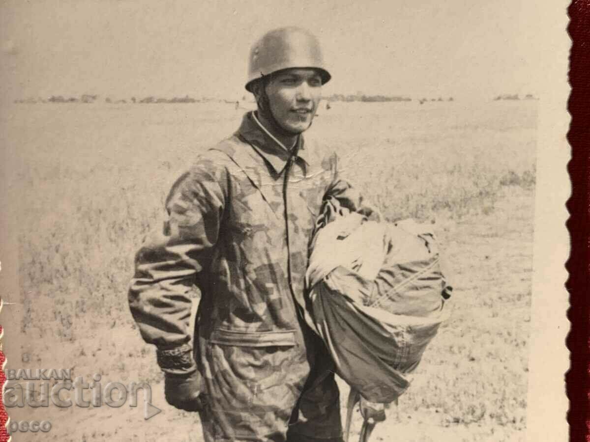 Παλιά φωτογραφία του Parachute Squad Bulgaria 40s