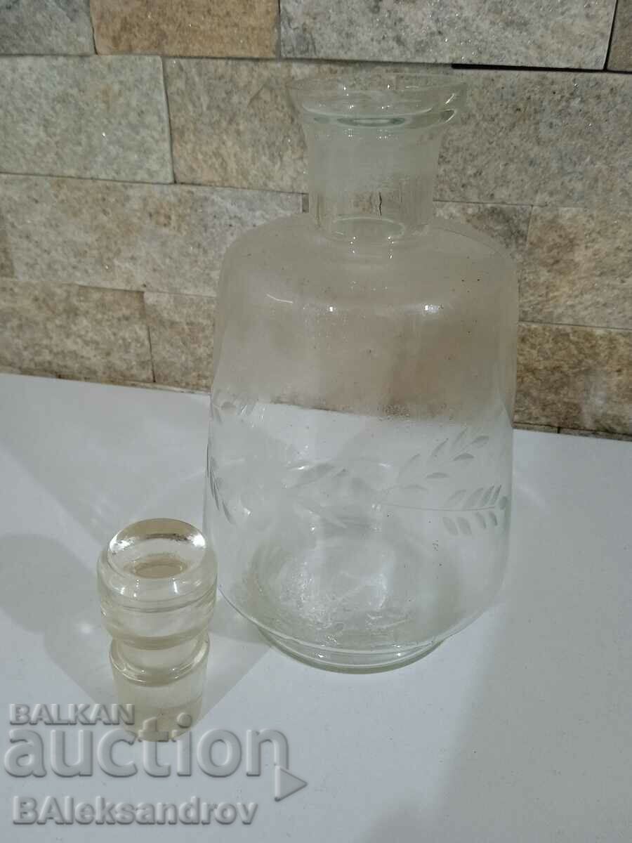 Auction  Soc bottle, alcohol counter