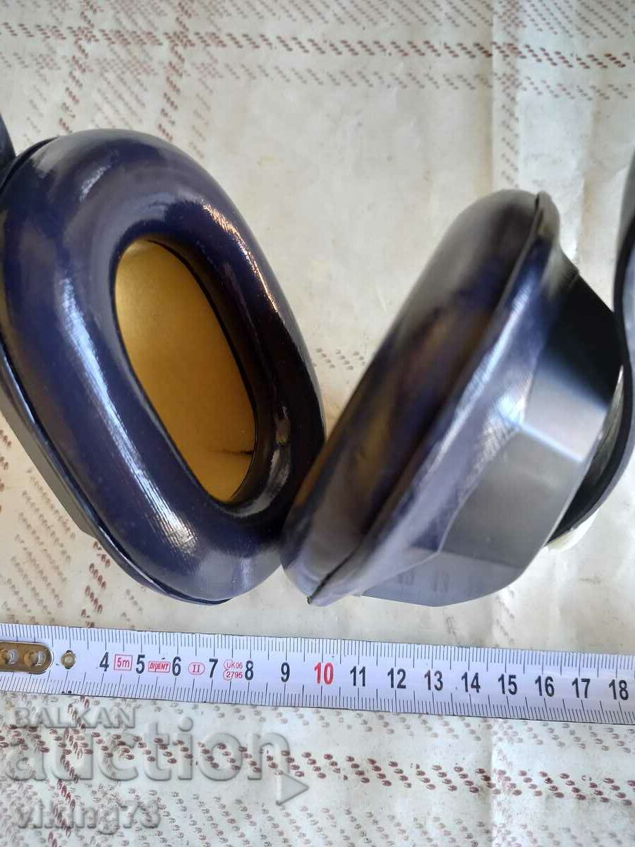 Auction  Antiphons, BG, new, social.