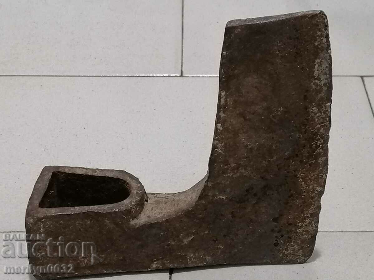 An old ax, a hatchet, a pickup tower - 5 An old ax, a hatchet, a pickup tower - 5