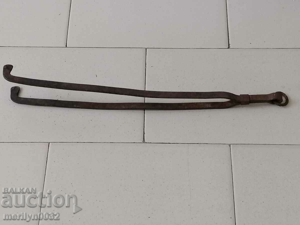 Old dilaf, mash, wrought iron for a furnace with price 36.00 BGN | € 18.41 Old dilaf, mash, wrought iron for a furnace with price 36.00 BGN | € 18.41