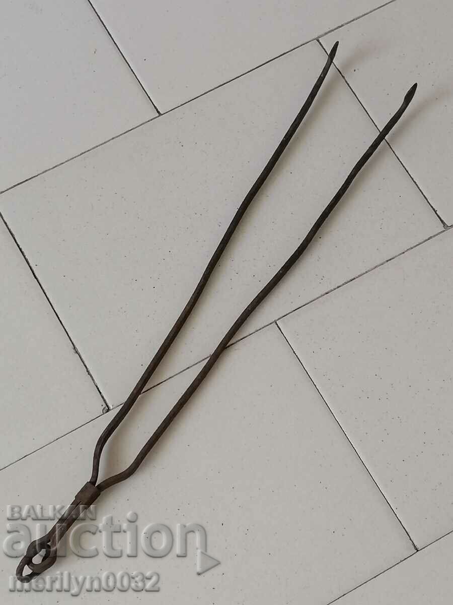 Παλιό ντιλάφι, λαβίδα, σφυρήλατο σίδερο για φούρνο