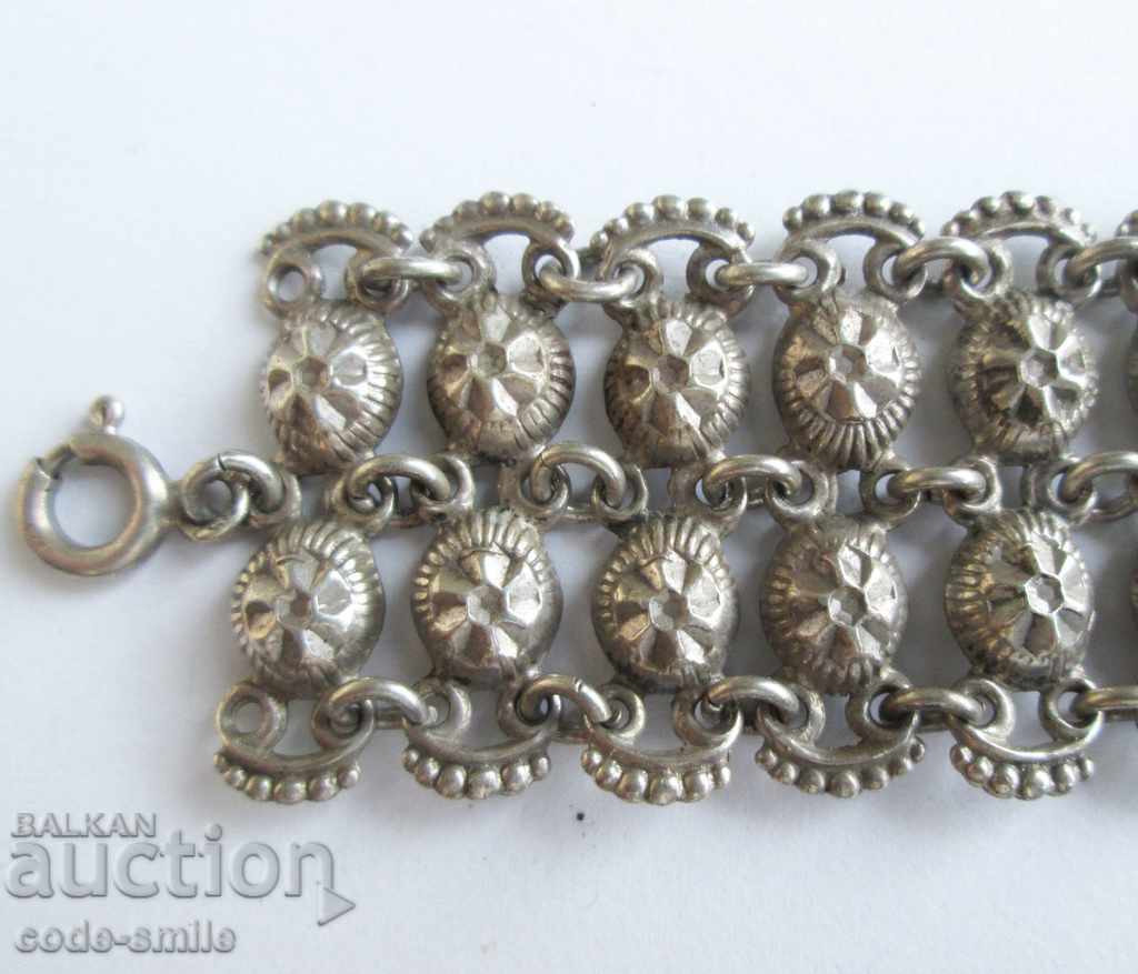 Auction Old antique women's silver bracelet jewelry silver Auction Old antique women's silver bracelet jewelry silver