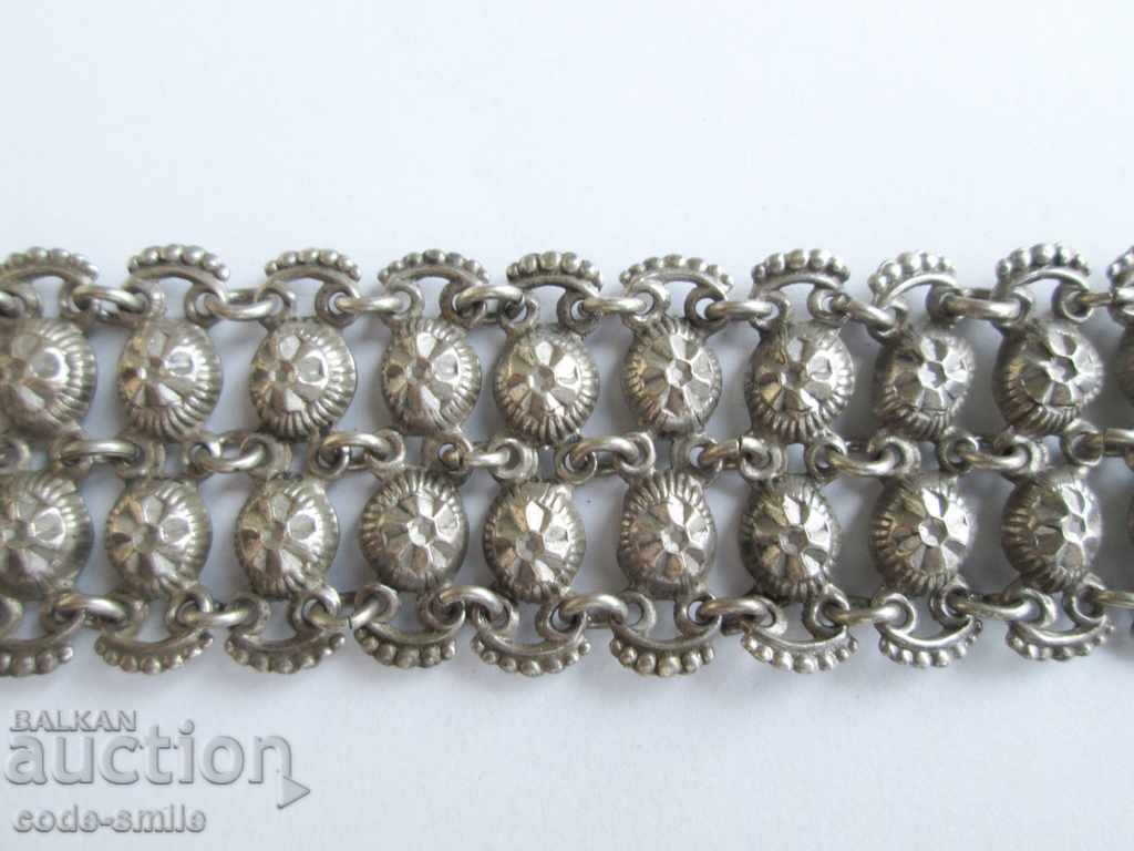 Delivery of Old antique women's silver bracelet jewelry silver Delivery of Old antique women's silver bracelet jewelry silver