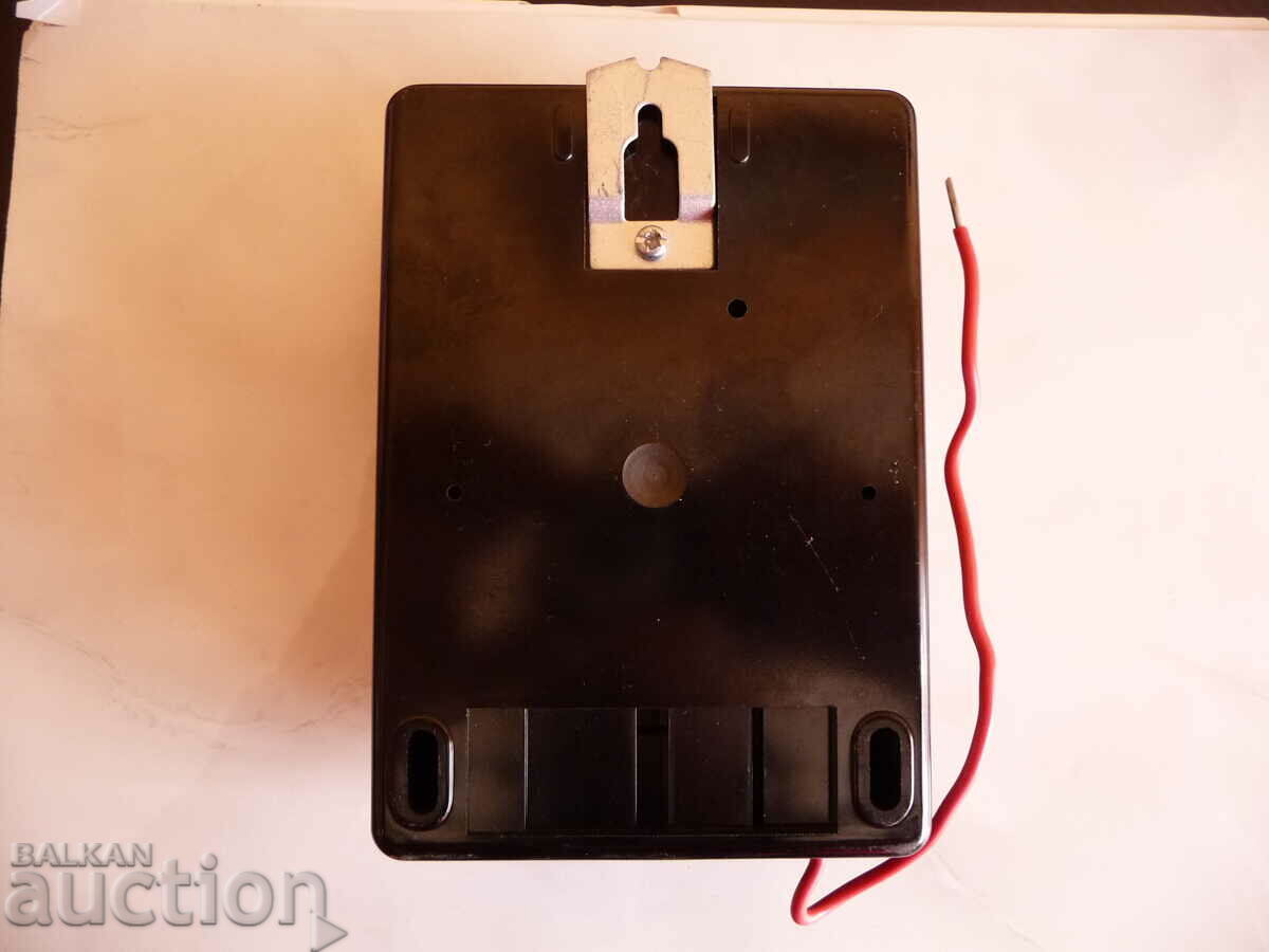 Delivery of Electric meter old mechanical current electricity board phase zero Delivery of Electric meter old mechanical current electricity board phase zero