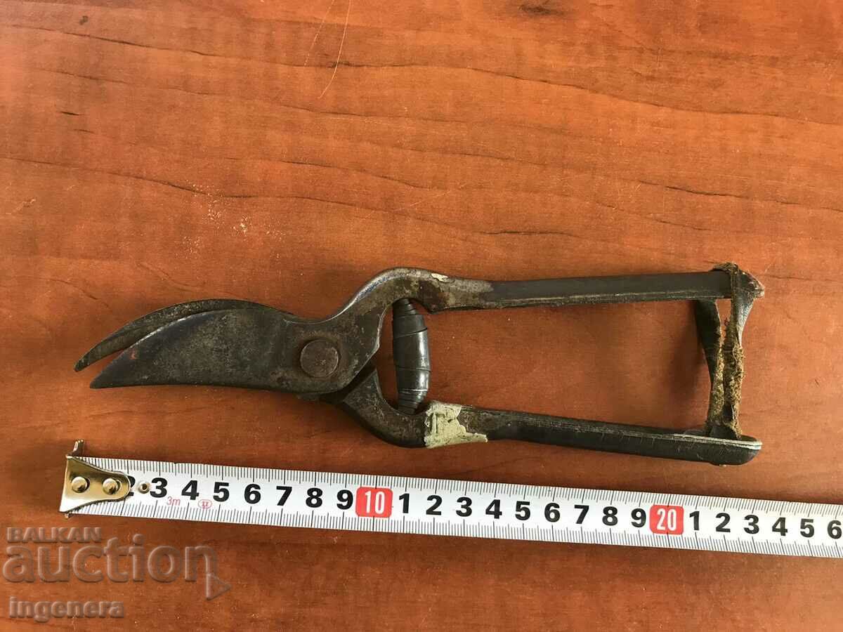 VINE SCISSORS-LARGE THORN MARKING with price 19.00 BGN | € 9.71 VINE SCISSORS-LARGE THORN MARKING with price 19.00 BGN | € 9.71