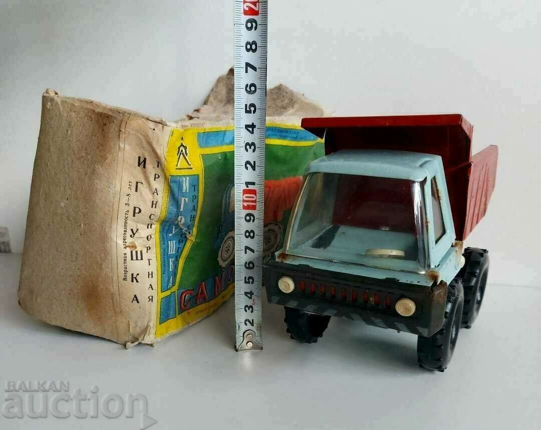 Auction  SOCA CHILDREN'S TOY SHEET METAL TRUCK SOCA DUMP