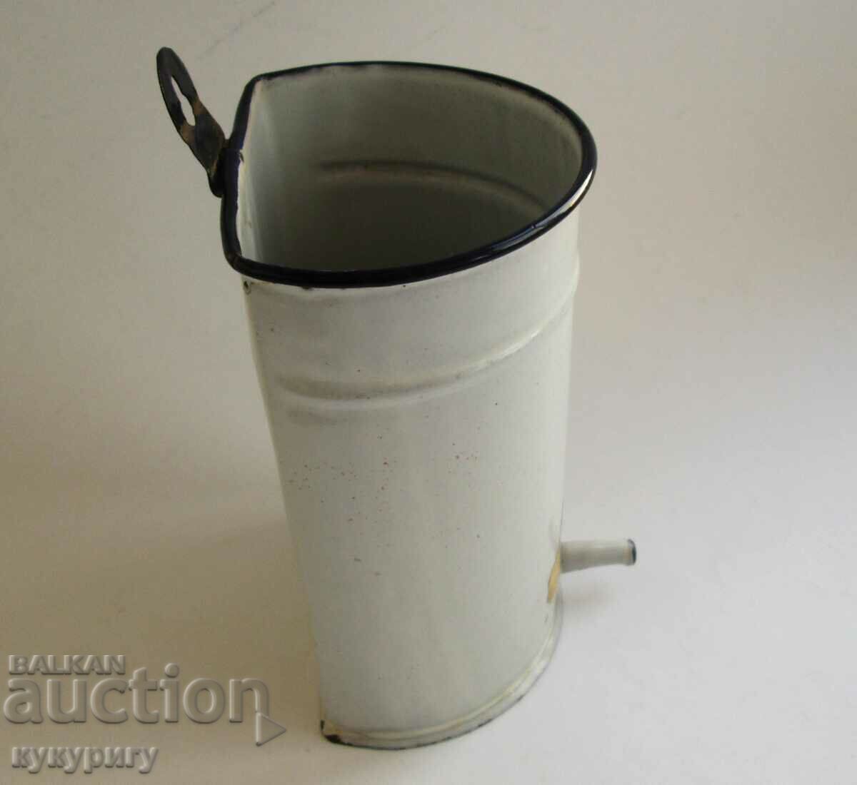 Аукцион Стар емайлиран съд за вода с етикет Царство България Аукцион Стар емайлиран съд за вода с етикет Царство България