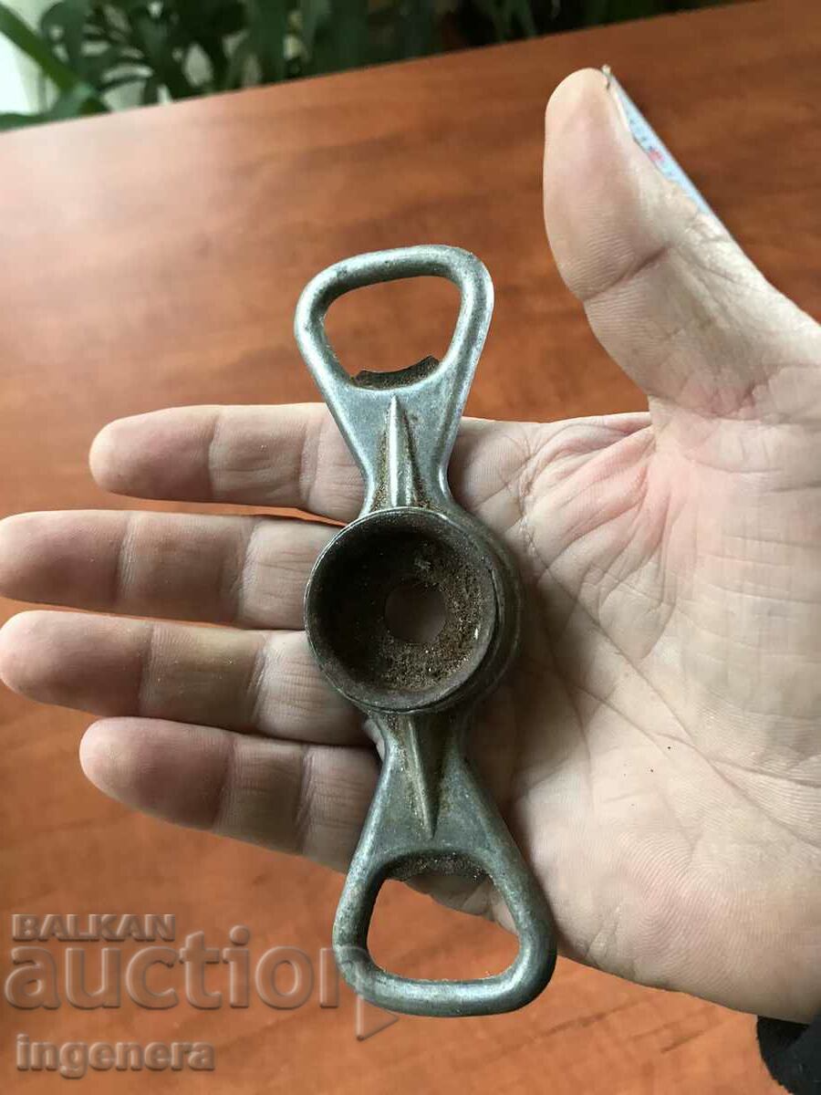 Auction RETRO METAL BOTTLE OPENER AND CLOSER Auction RETRO METAL BOTTLE OPENER AND CLOSER