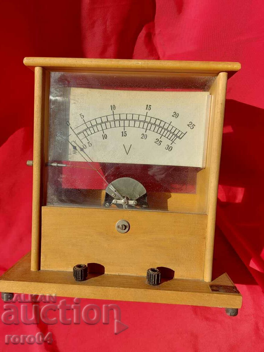 VOLTMETER - 1960